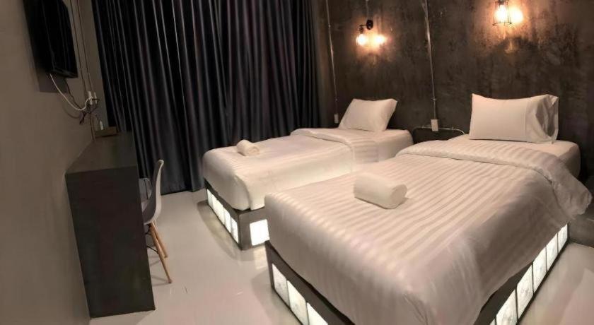 Sixty-Nine Resort Nakhon Phanom Exteriér fotografie